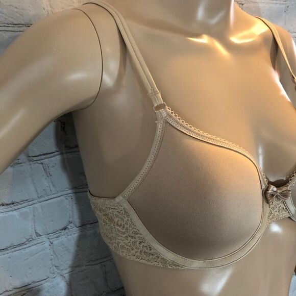 B.Tempt'd Nude Lightly Padded Underwire Bra 34B - Picture 3 of 16